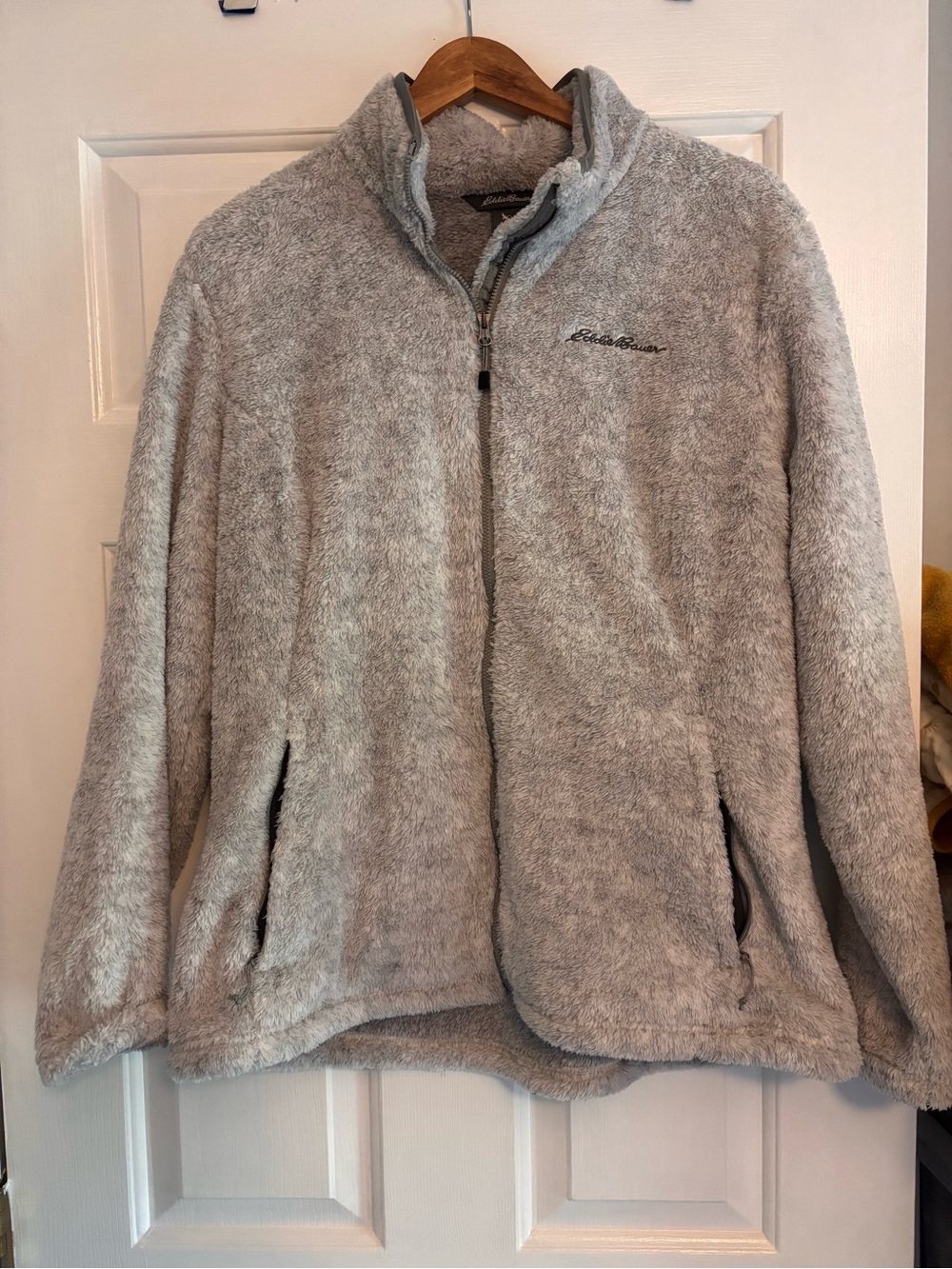 Eddie Bauer Women’s Light Gray Sherpa Full-Zip Jacket